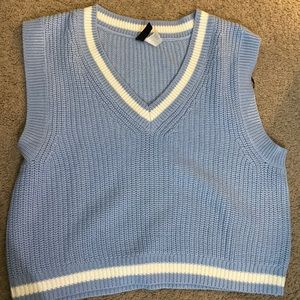 H&M: pastel blue sweater vest, size M
